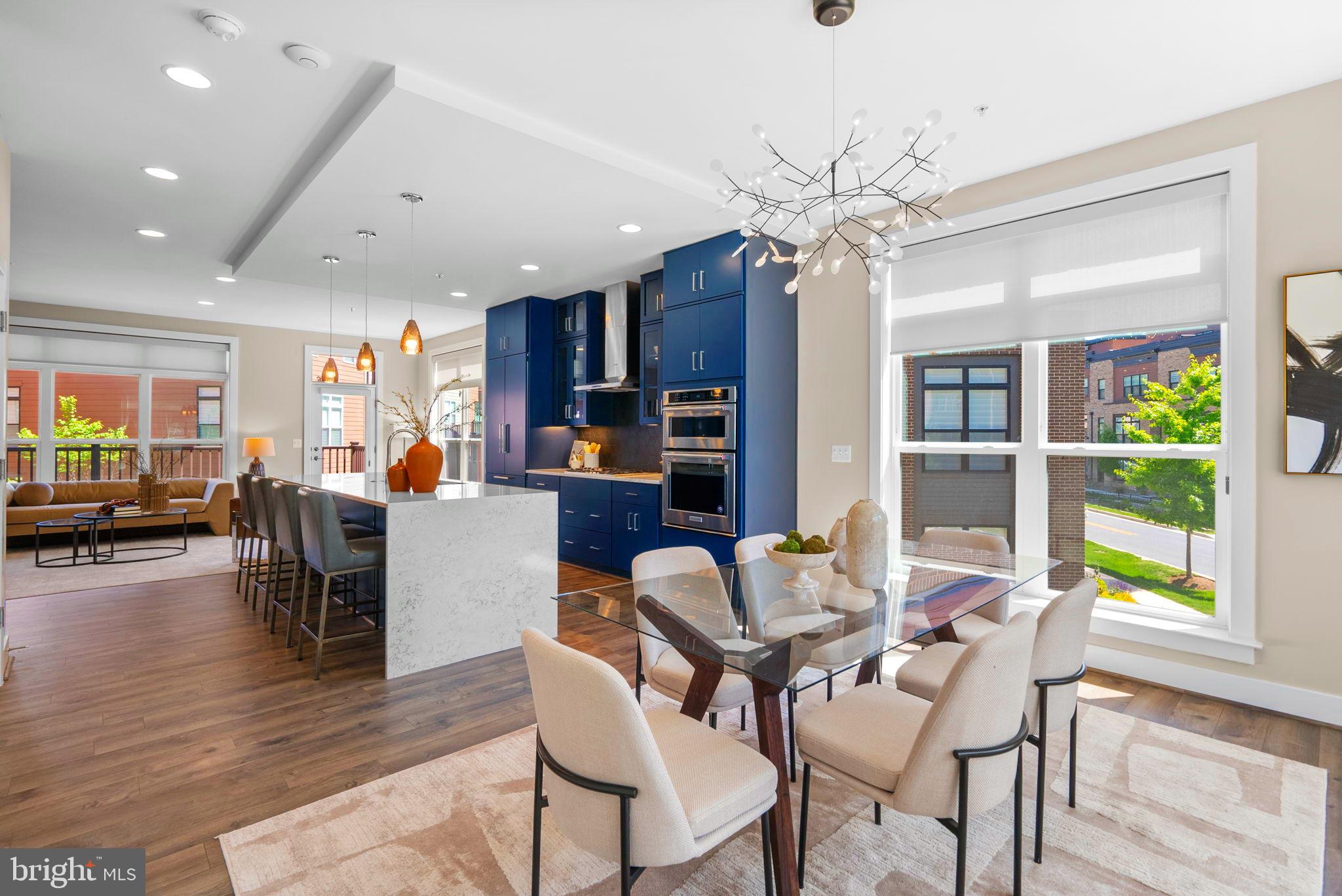 TOWER OAKS - Residential
