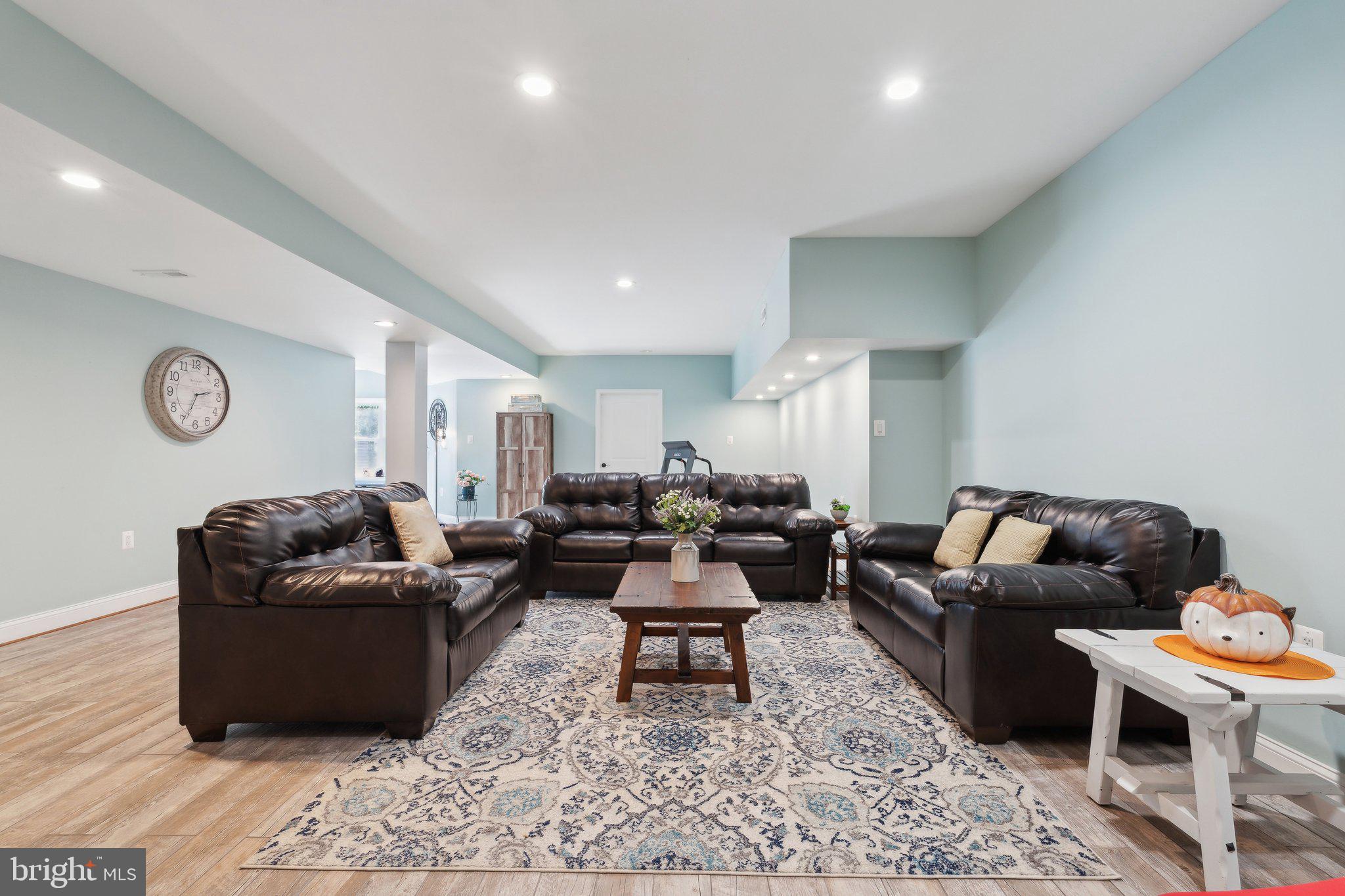 HARWOOD - Residential