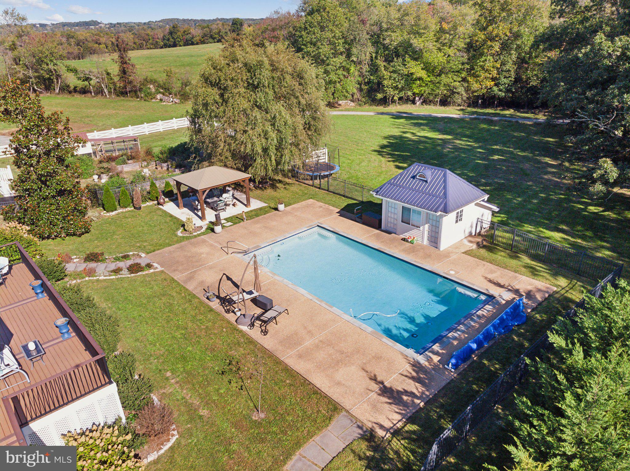 HARWOOD - Residential