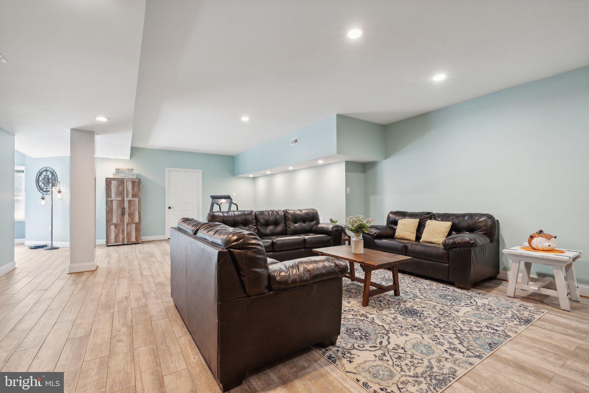 HARWOOD - Residential