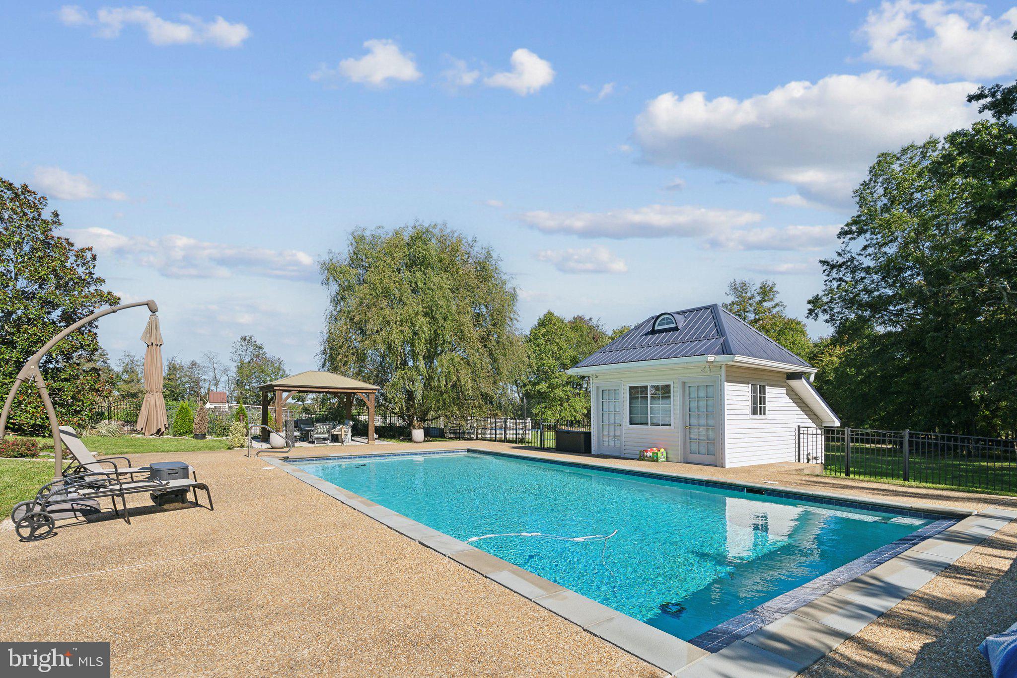 HARWOOD - Residential