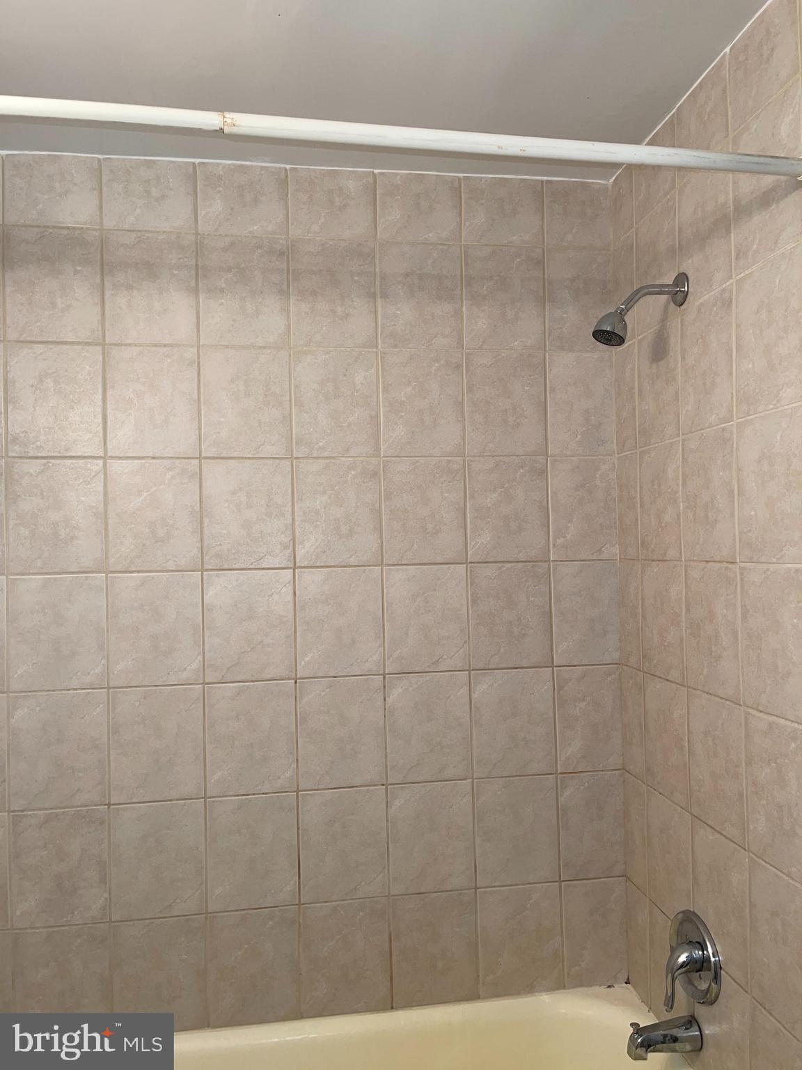 AVENUE OF THE ARTS - Residential