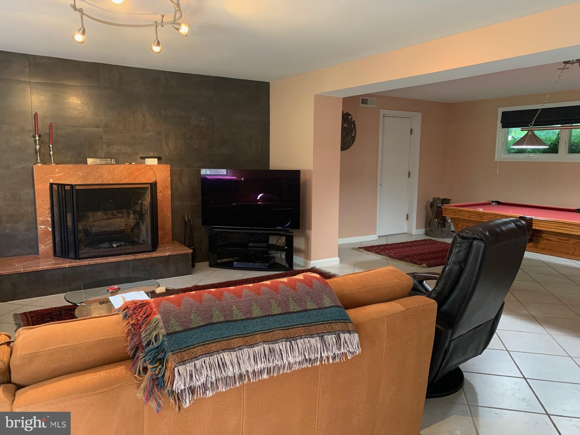 12308 CLEMENT LANE