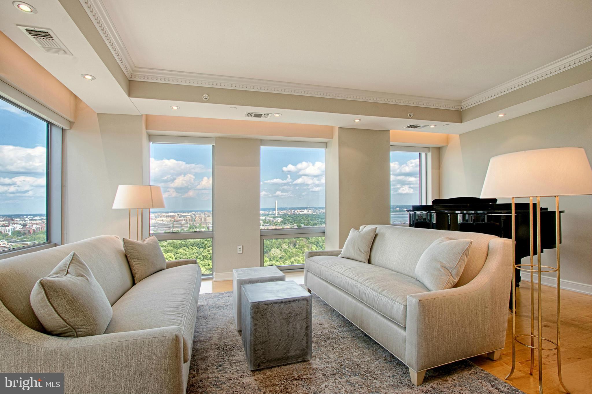 THE WATERVIEW - Residential