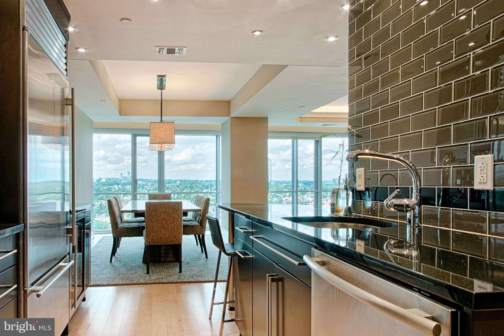 THE WATERVIEW - Residential