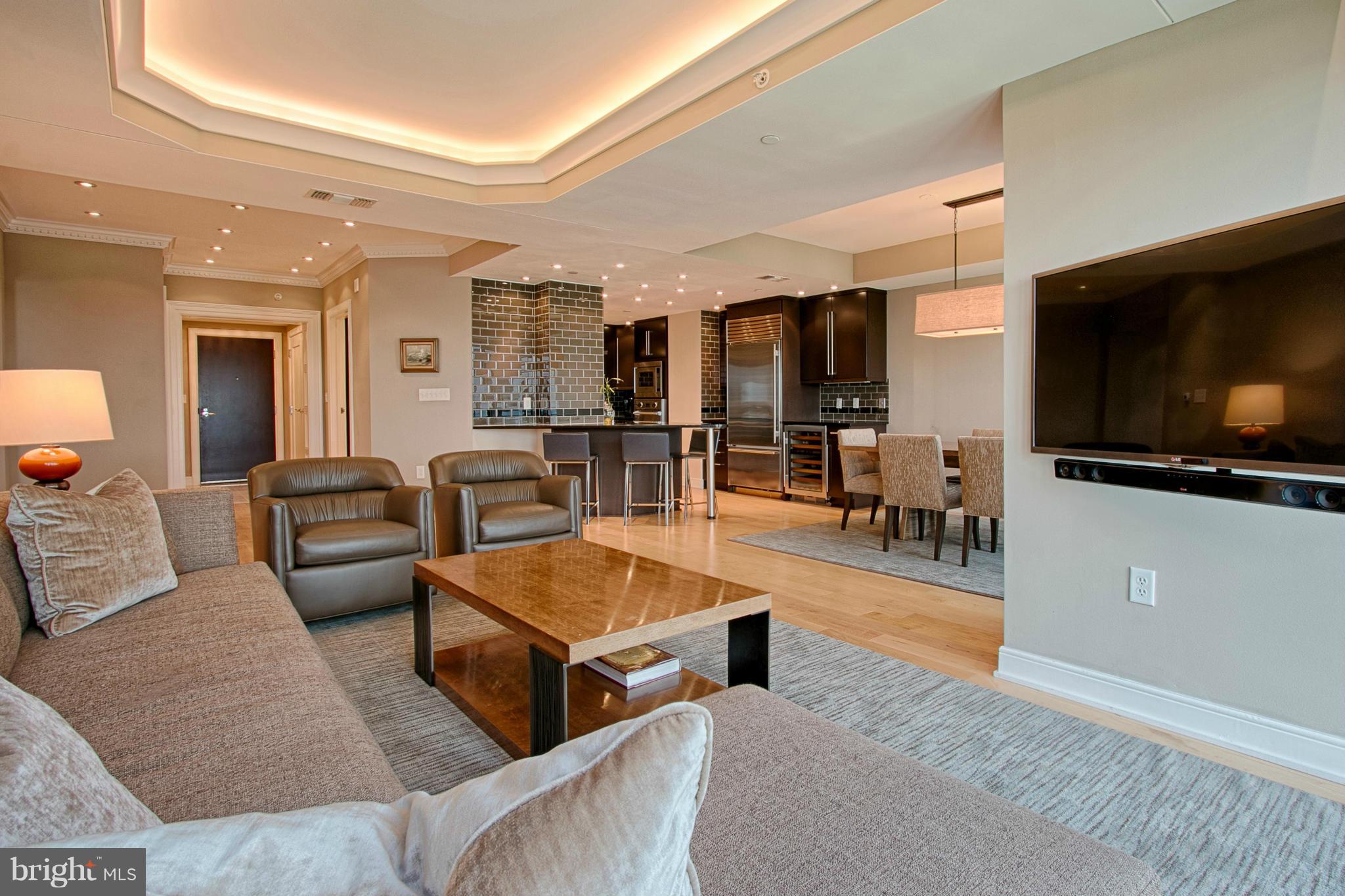 THE WATERVIEW - Residential