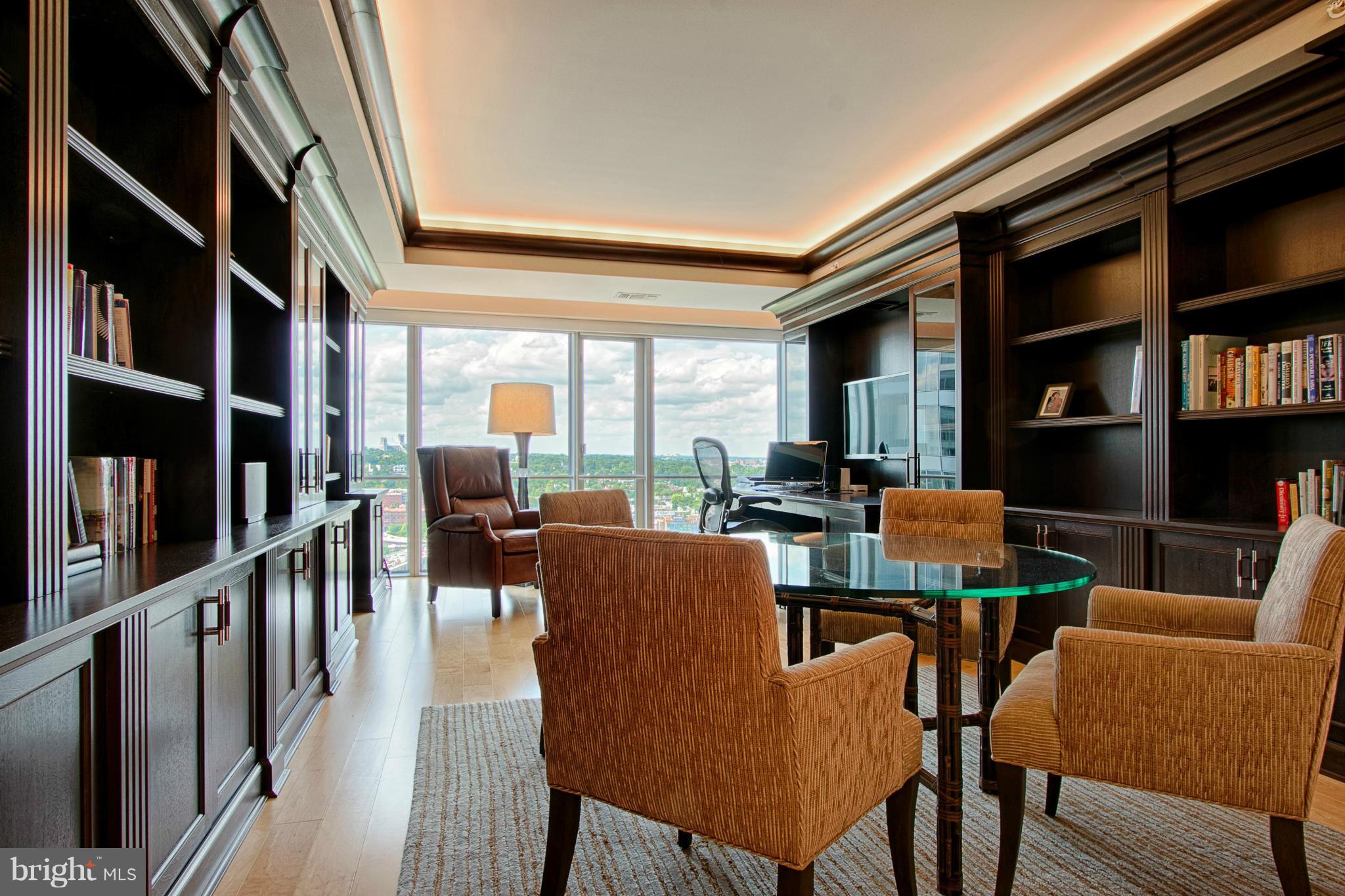 THE WATERVIEW - Residential