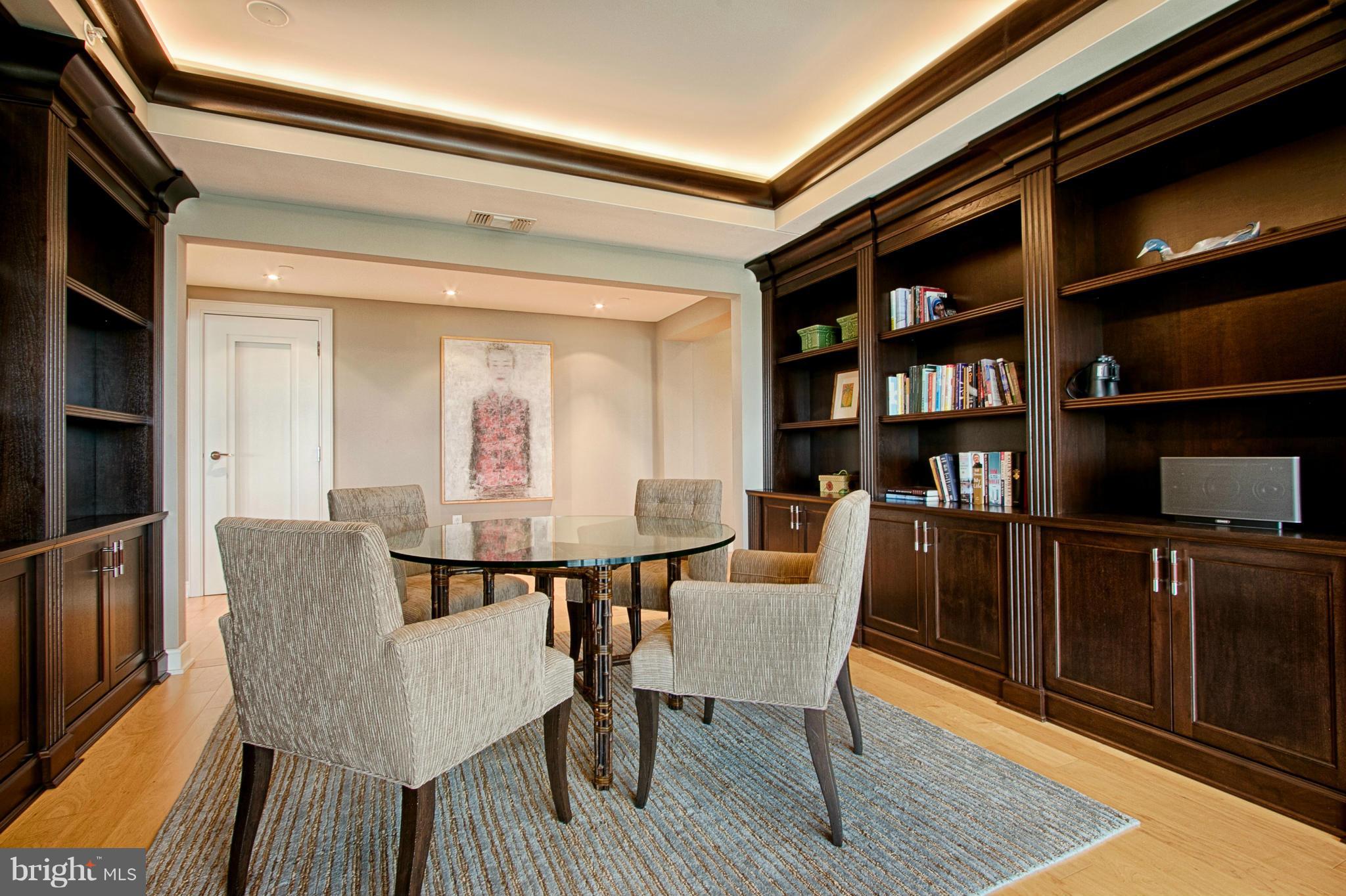 THE WATERVIEW - Residential