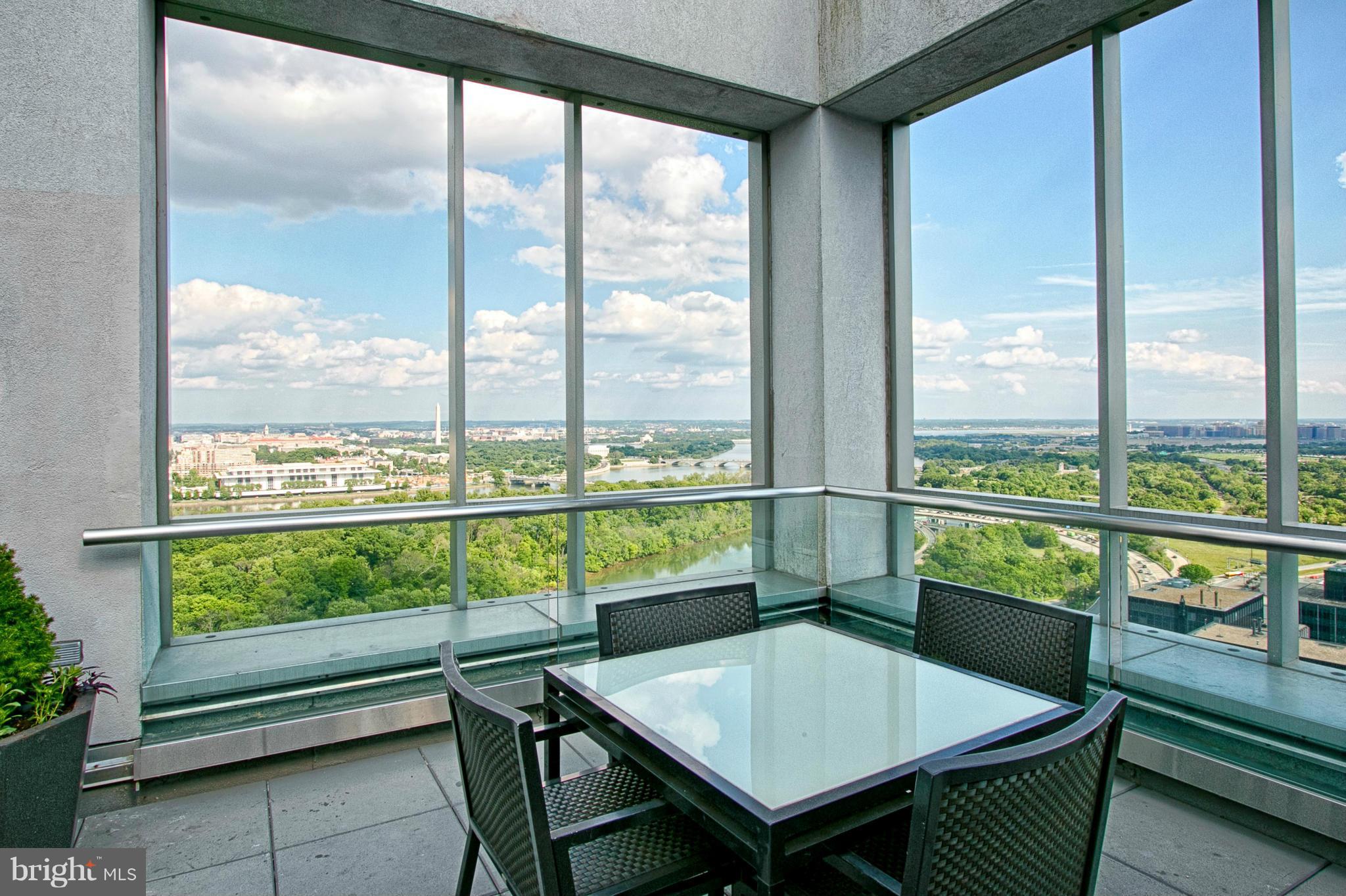 THE WATERVIEW - Residential