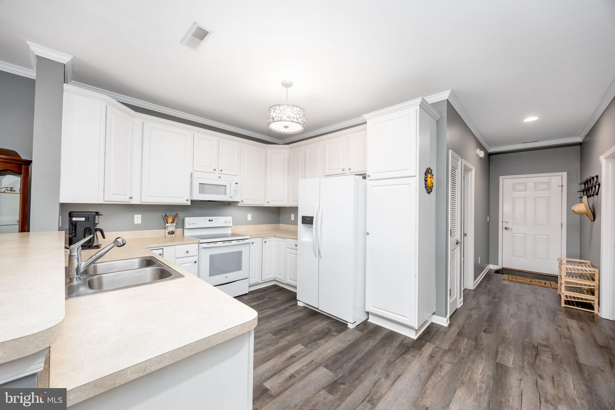 MAGNOLIAS - Residential