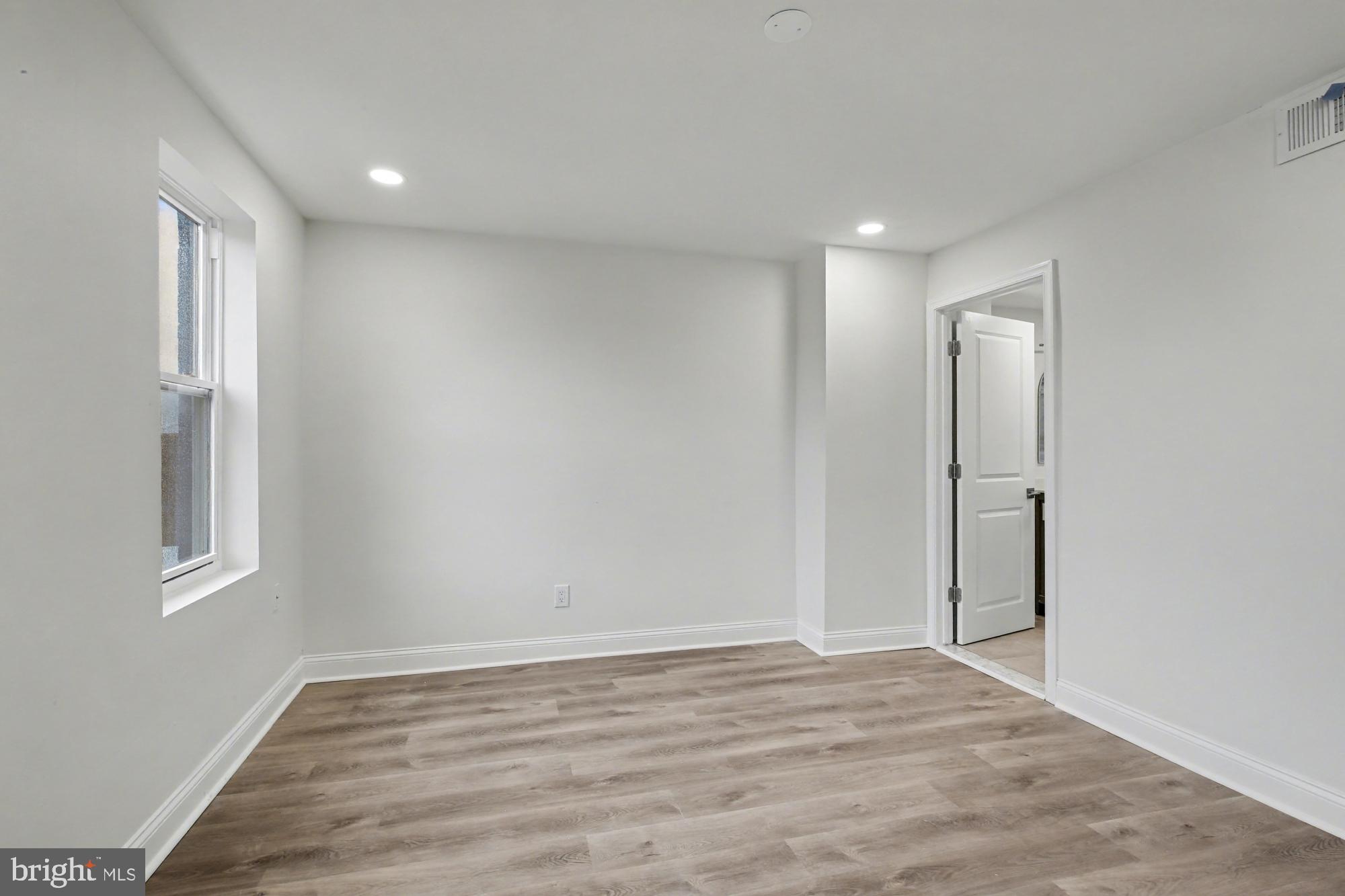 SHARSWOOD - Residential Lease