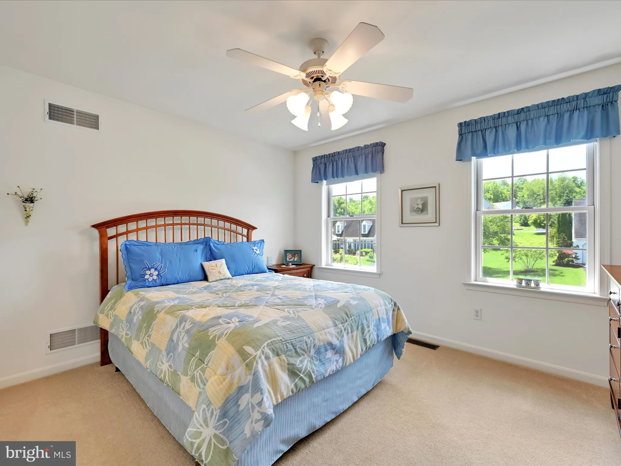 Palmyra, Pennsylvania 17078, United States, 4 Bedrooms Bedrooms, ,2 BathroomsBathrooms,Residential,Pending,142989