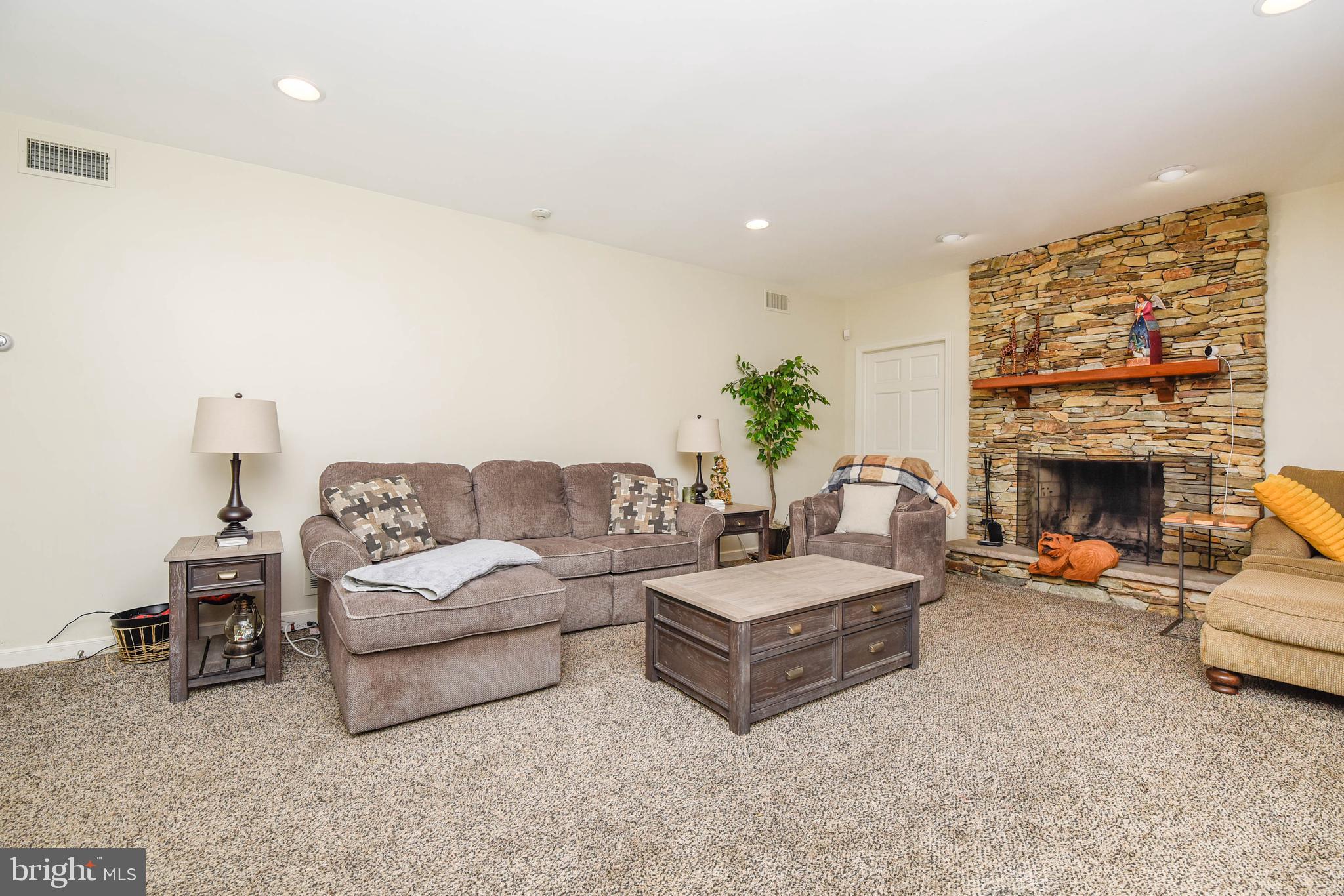 HAZLETON - Residential