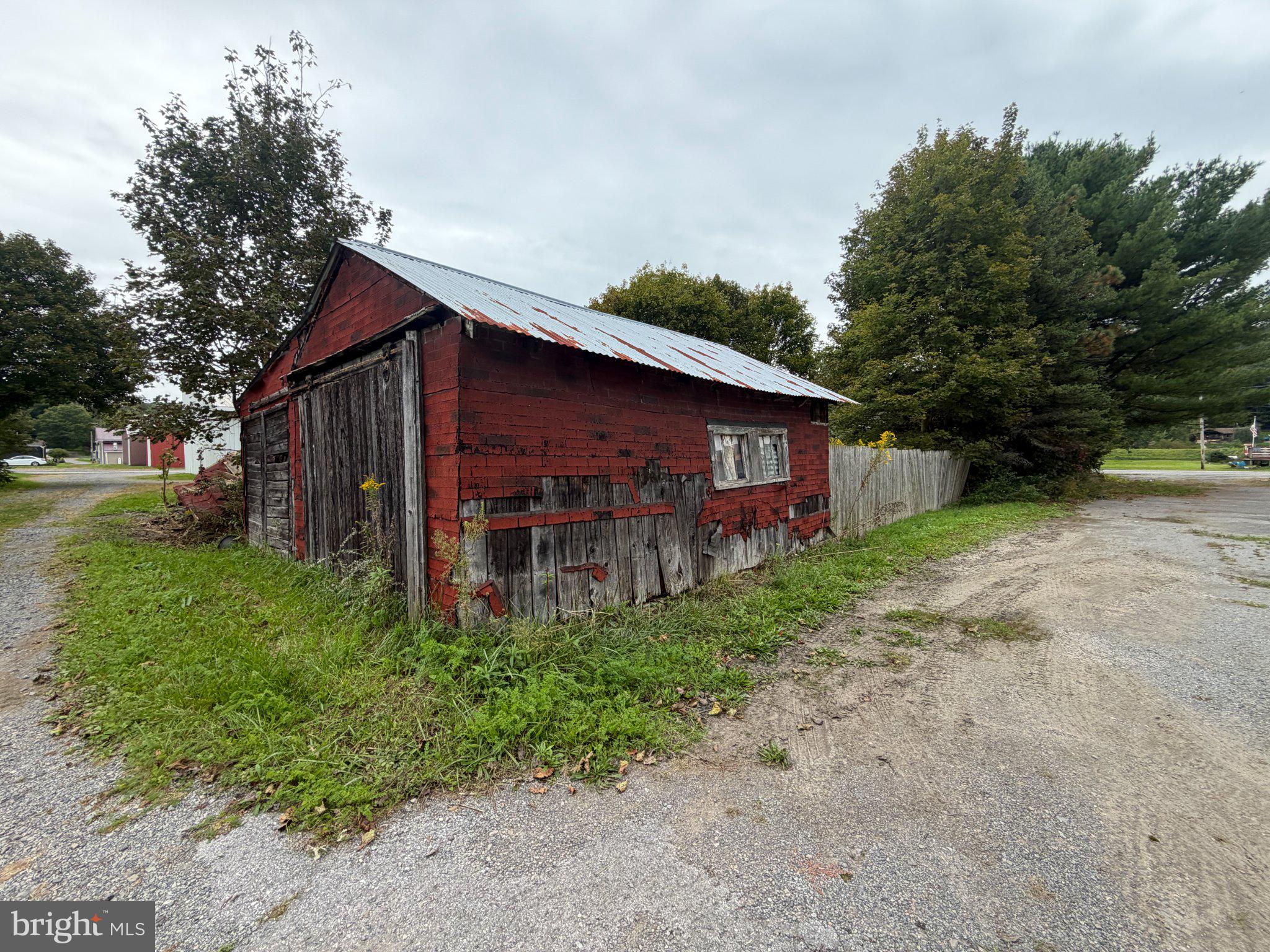 1801 DORSEY AVENUE