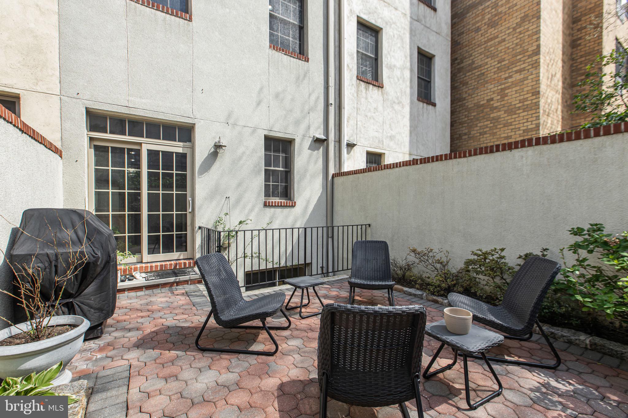 GRADUATE HOSPITAL - Residential