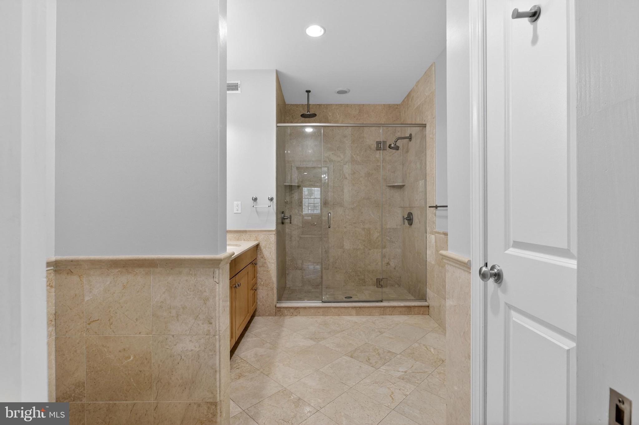 GRADUATE HOSPITAL - Residential