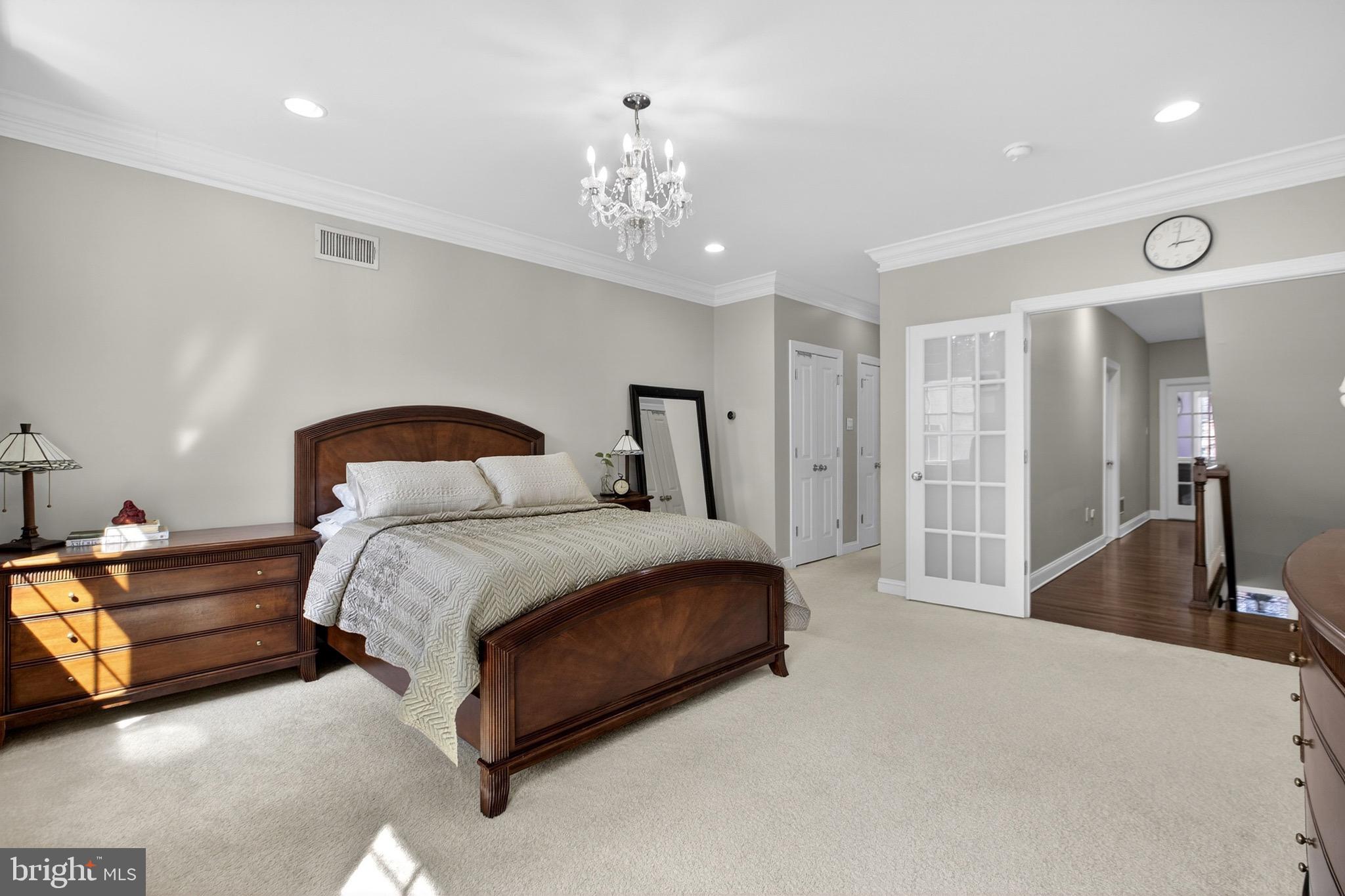 GRADUATE HOSPITAL - Residential