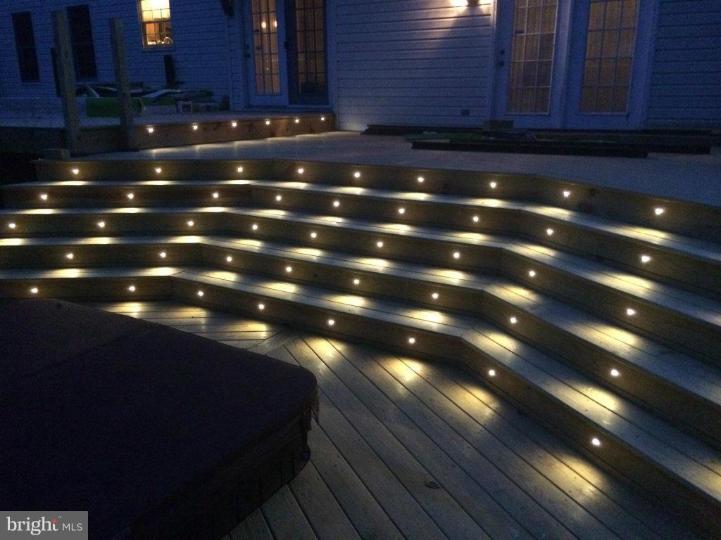 OAK GROVE - Residential