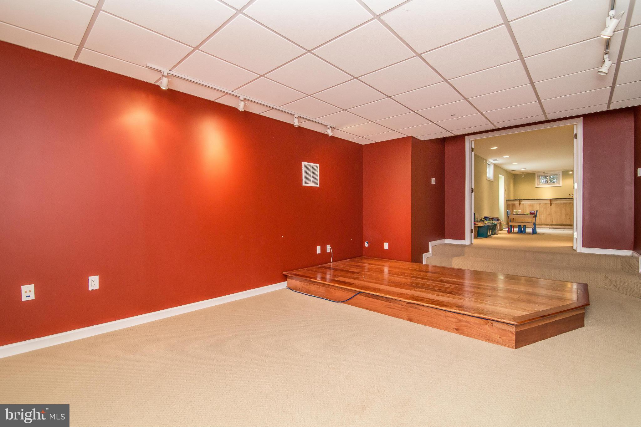 OAK GROVE - Residential