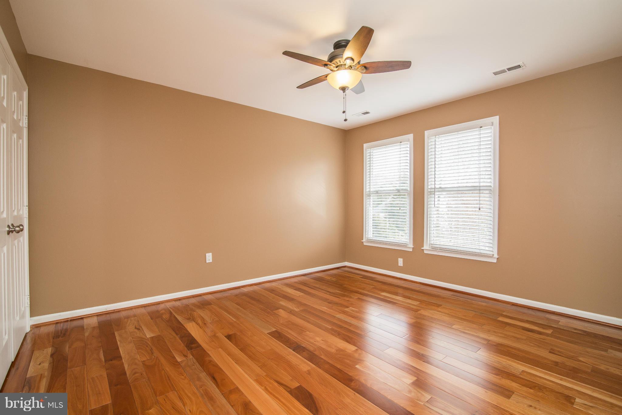 OAK GROVE - Residential