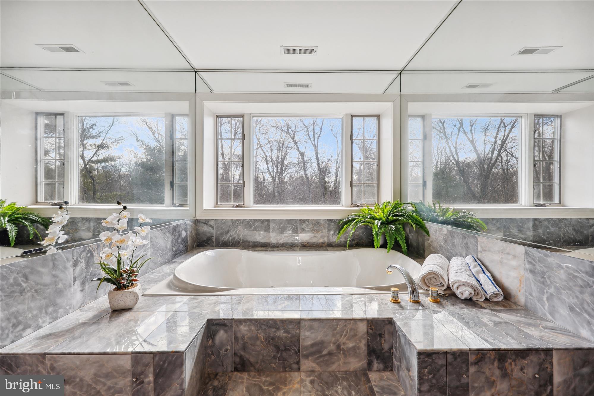 STONEY CREEK ESTATES - Residential