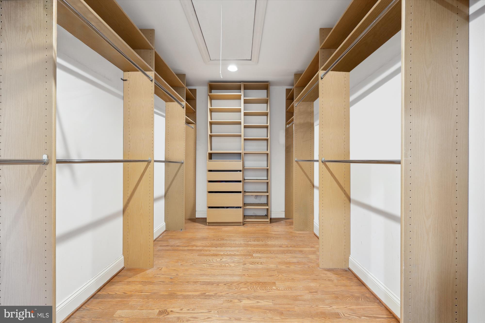 STONEY CREEK ESTATES - Residential