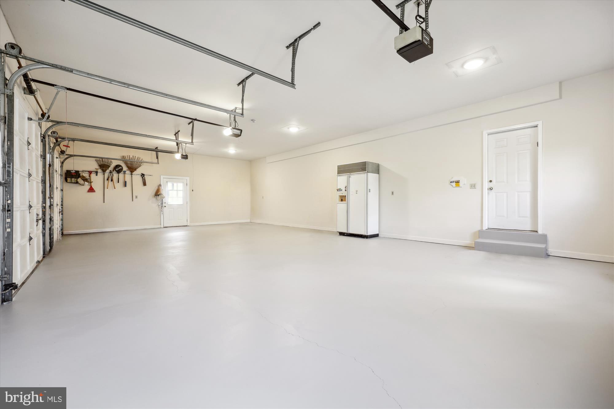 STONEY CREEK ESTATES - Residential