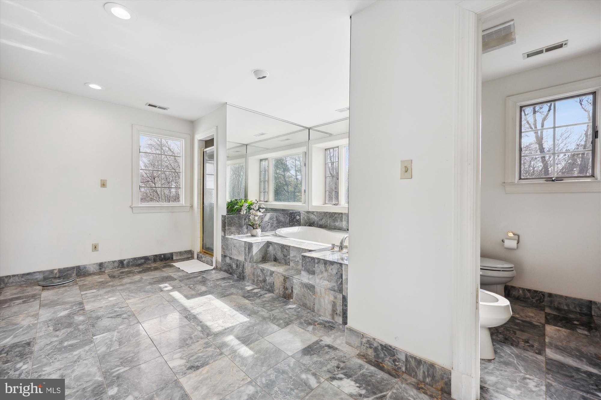 STONEY CREEK ESTATES - Residential