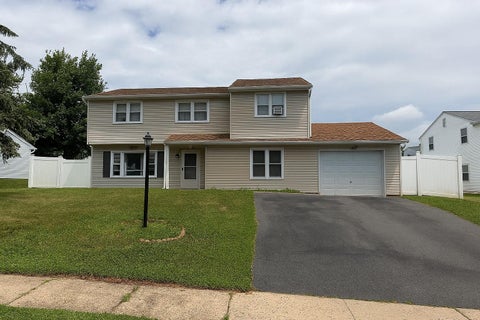 Homes For Sale - 5005 Elderberry Drive<br/> READING, PA 19606