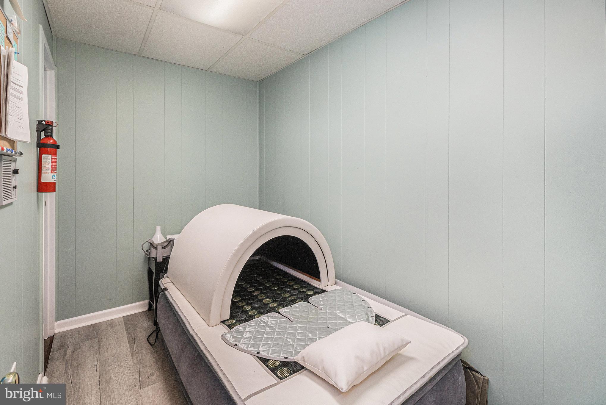 LANSDALE - Commercial Sale