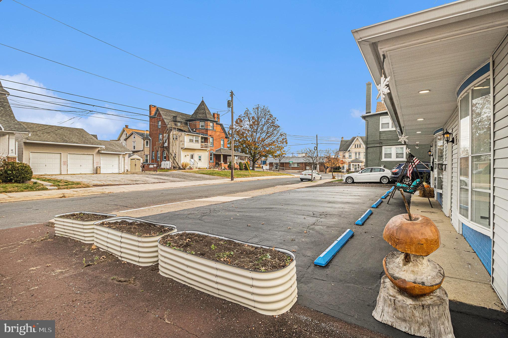 LANSDALE - Commercial Sale