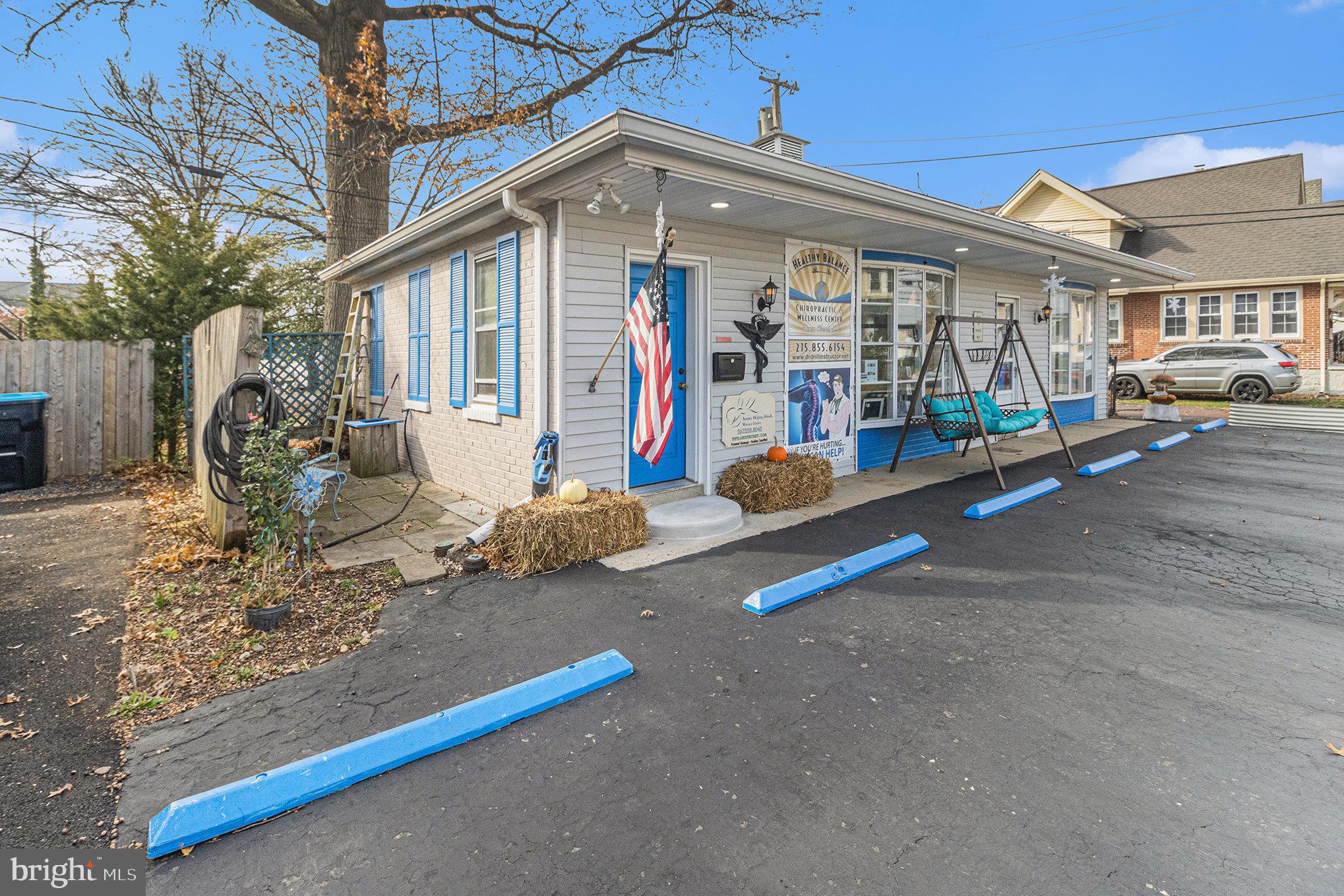 LANSDALE - Commercial Sale