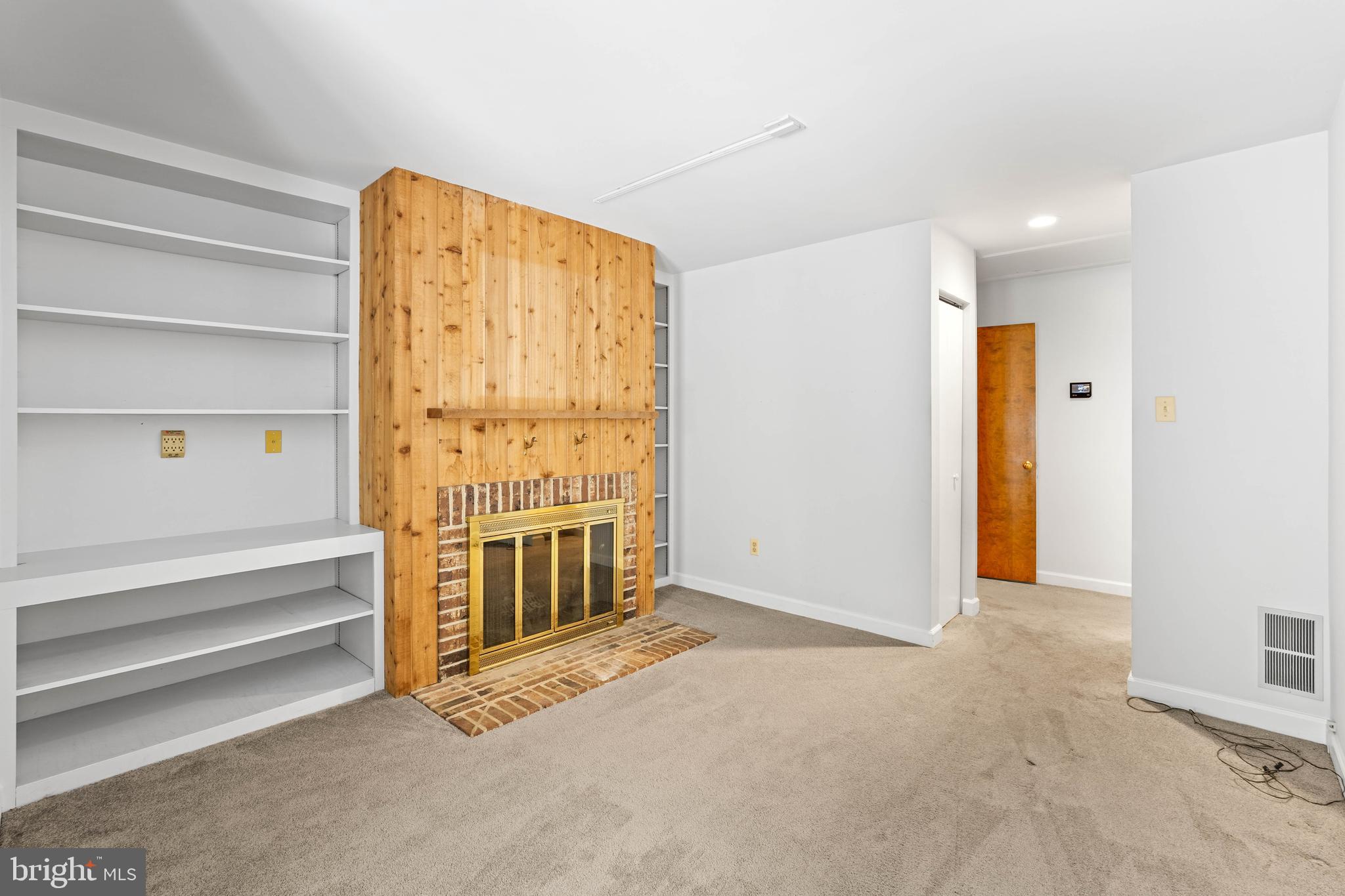 WORTHINGTON HILLSIDE II - Residential