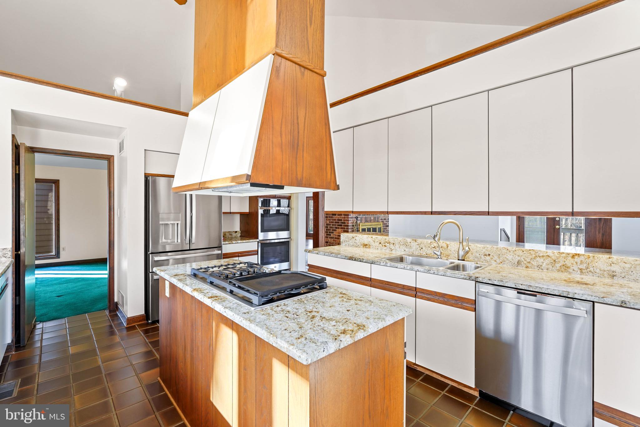 WORTHINGTON HILLSIDE II - Residential