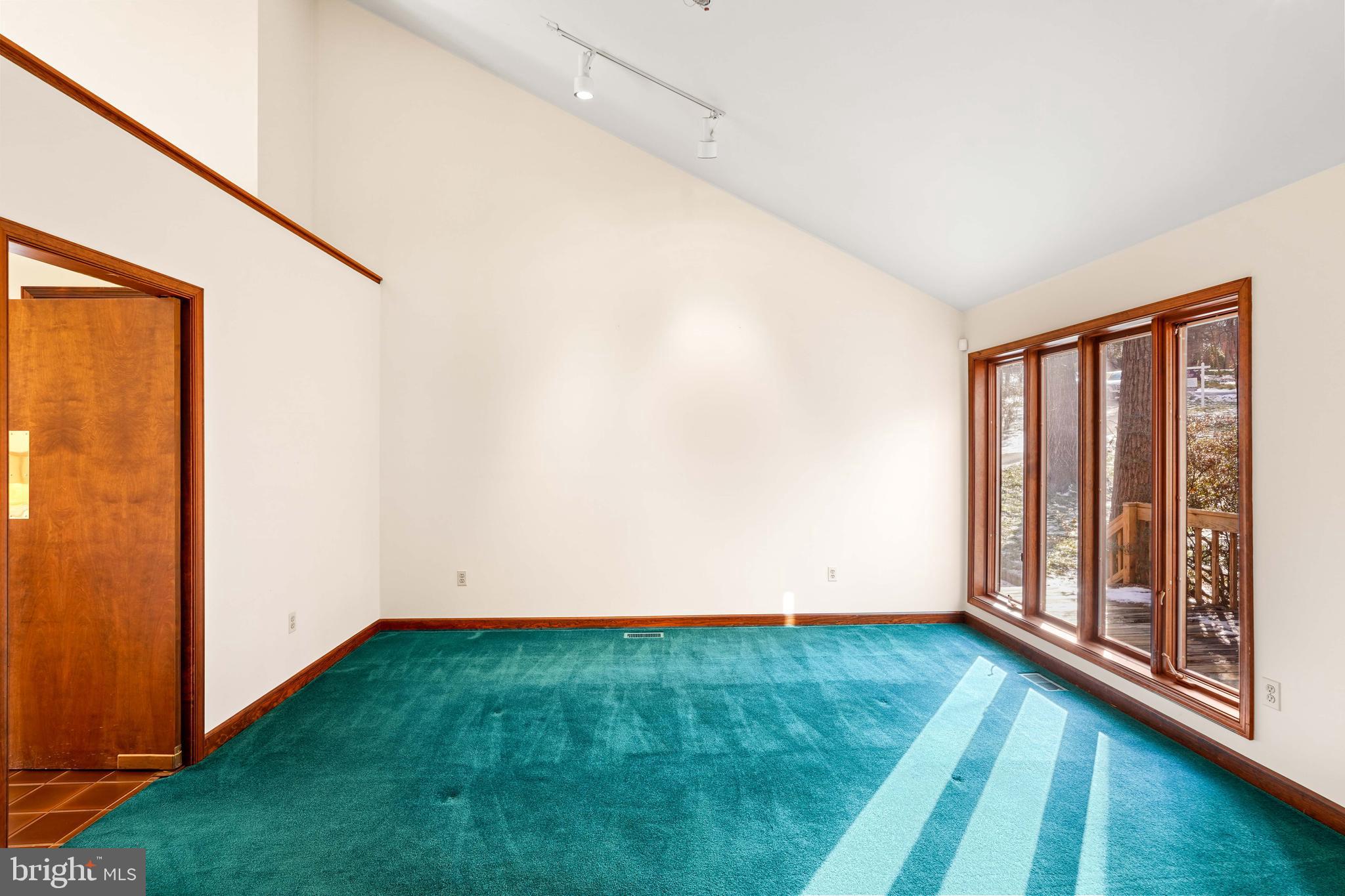 WORTHINGTON HILLSIDE II - Residential