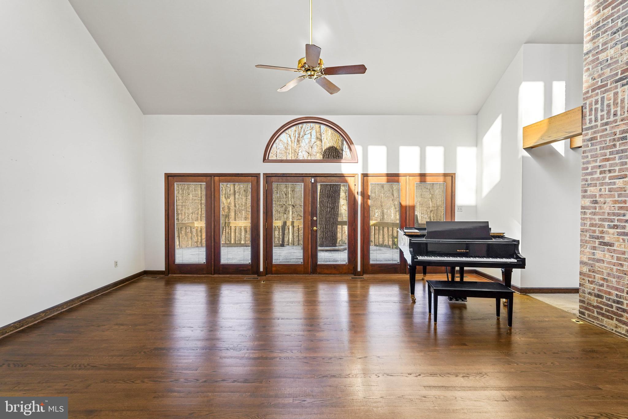 WORTHINGTON HILLSIDE II - Residential