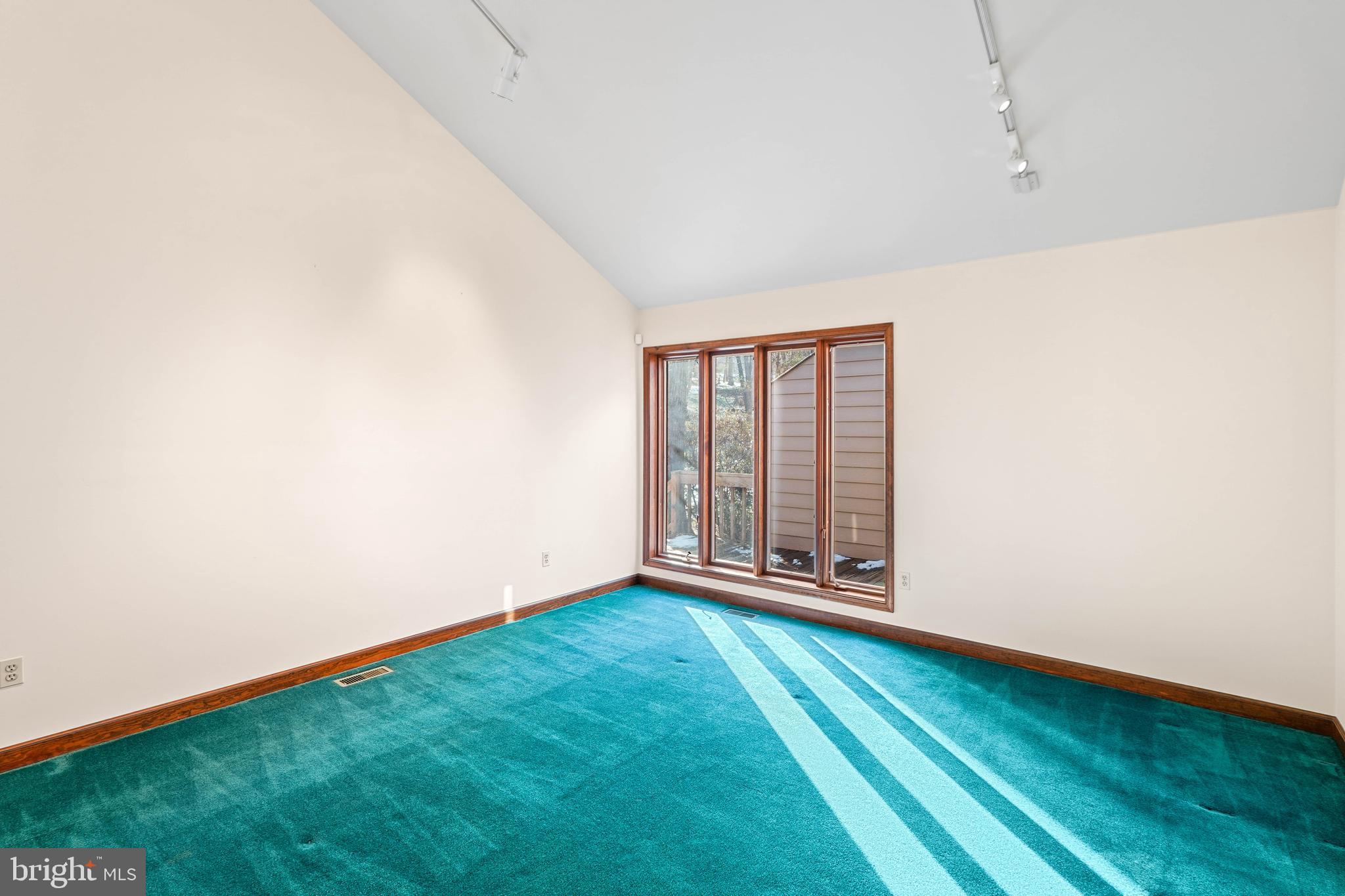 WORTHINGTON HILLSIDE II - Residential