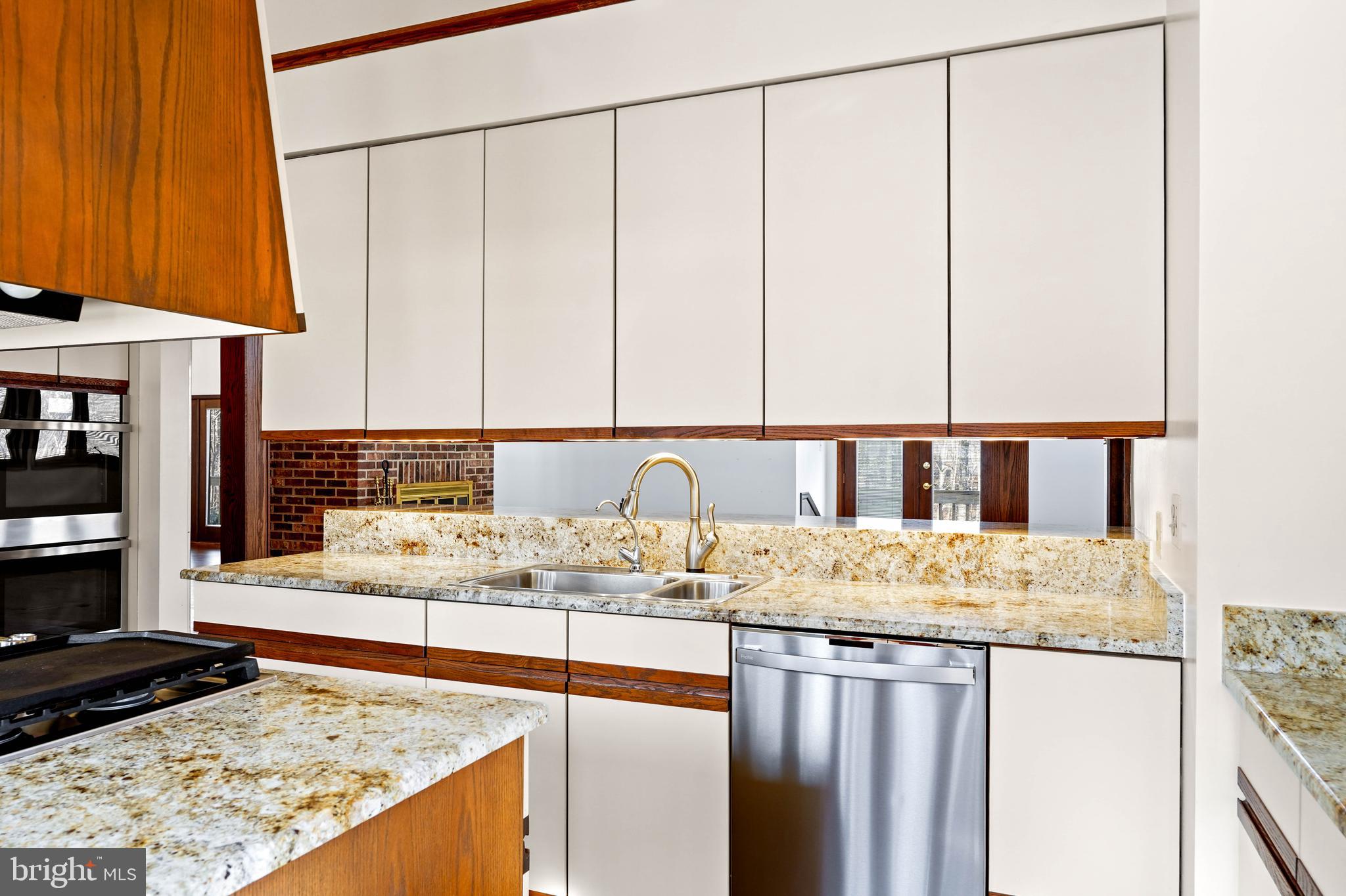 WORTHINGTON HILLSIDE II - Residential