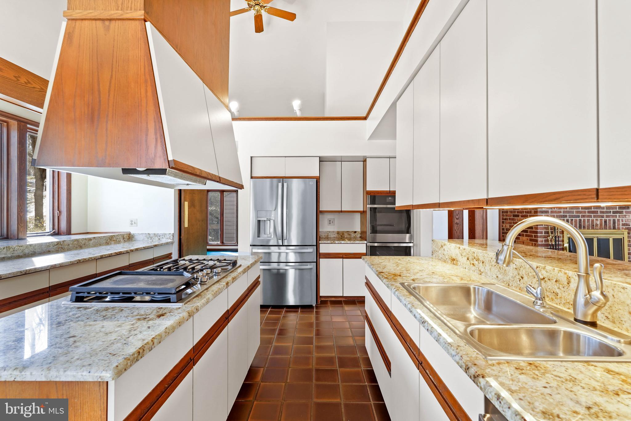 WORTHINGTON HILLSIDE II - Residential