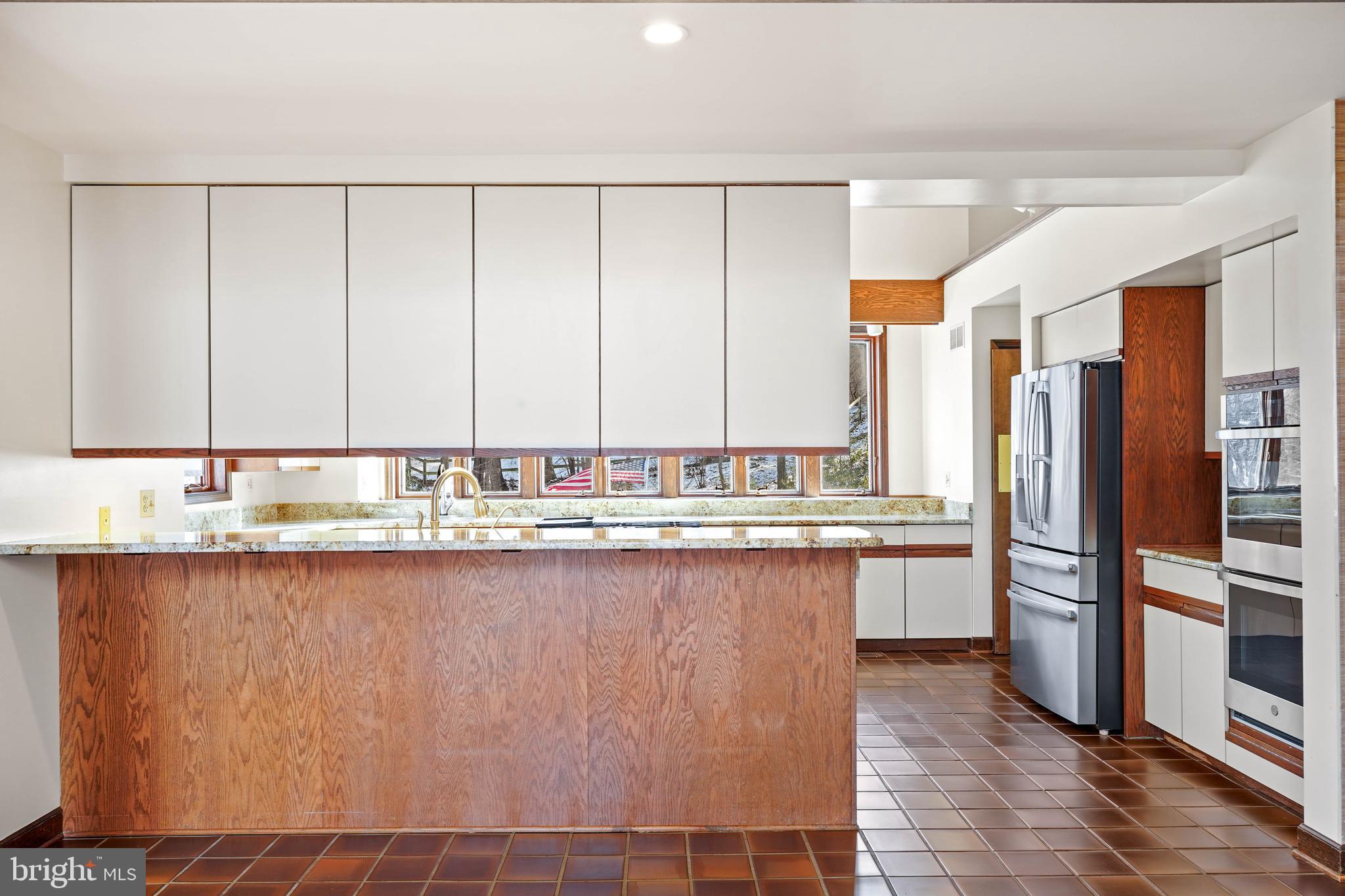 WORTHINGTON HILLSIDE II - Residential