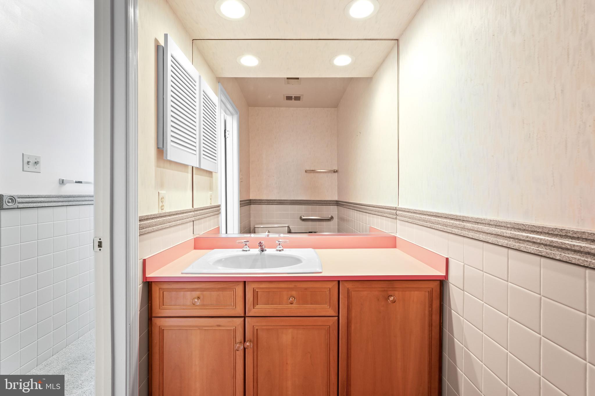 WORTHINGTON HILLSIDE II - Residential