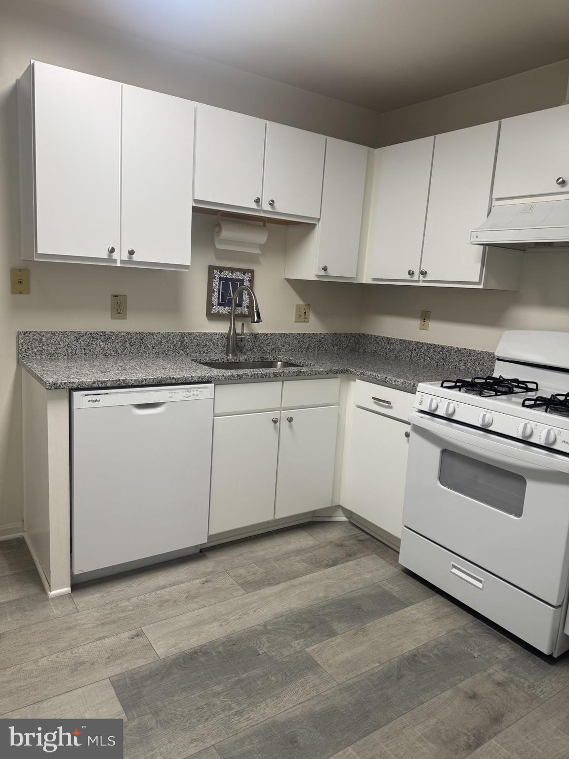 SILVERBROOK WOOD - Residential