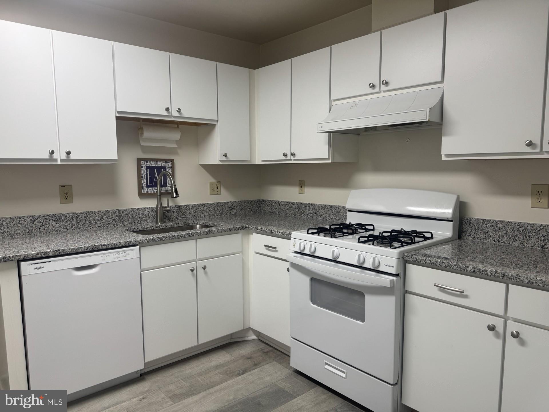 SILVERBROOK WOOD - Residential