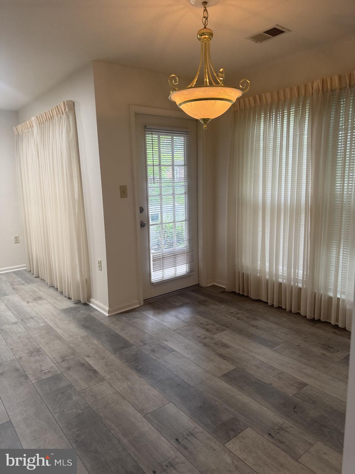 SILVERBROOK WOOD - Residential