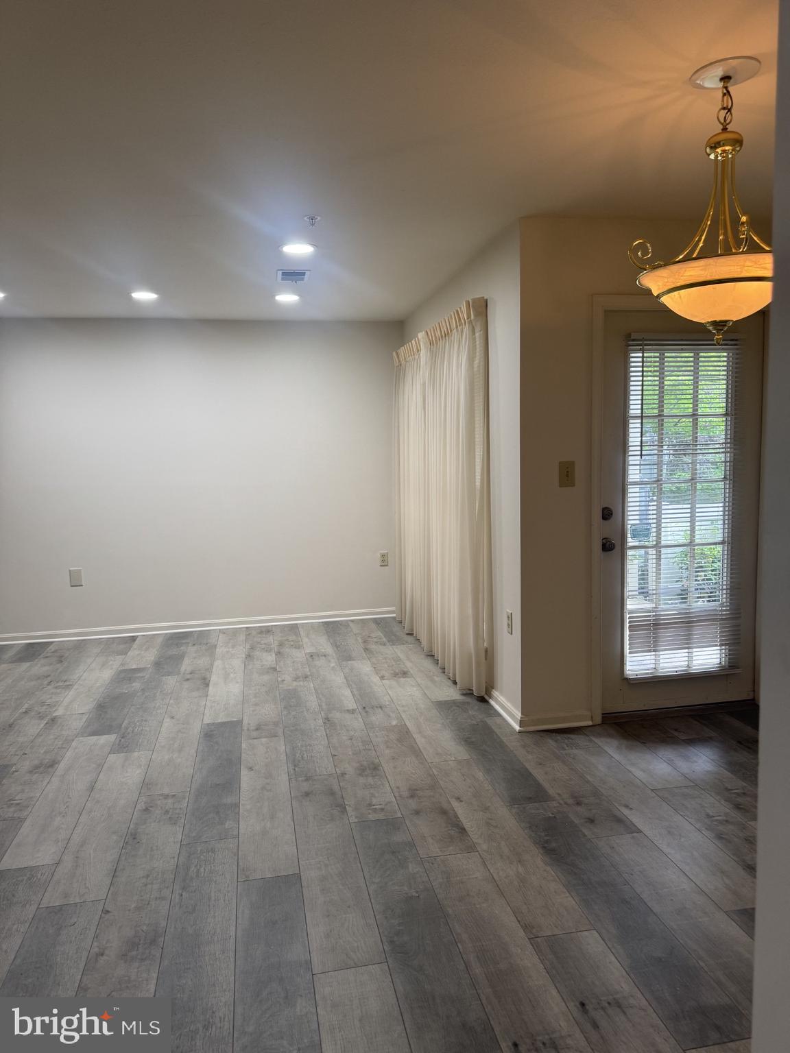 SILVERBROOK WOOD - Residential