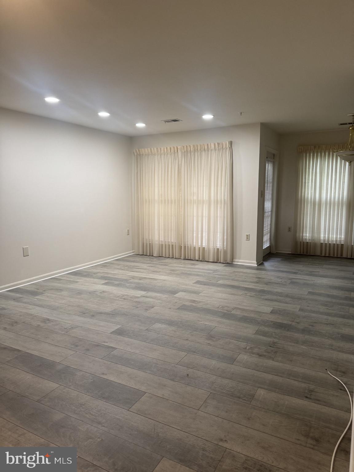 SILVERBROOK WOOD - Residential