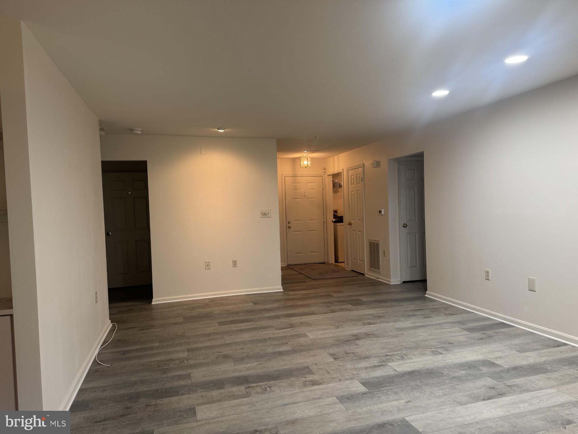 SILVERBROOK WOOD - Residential