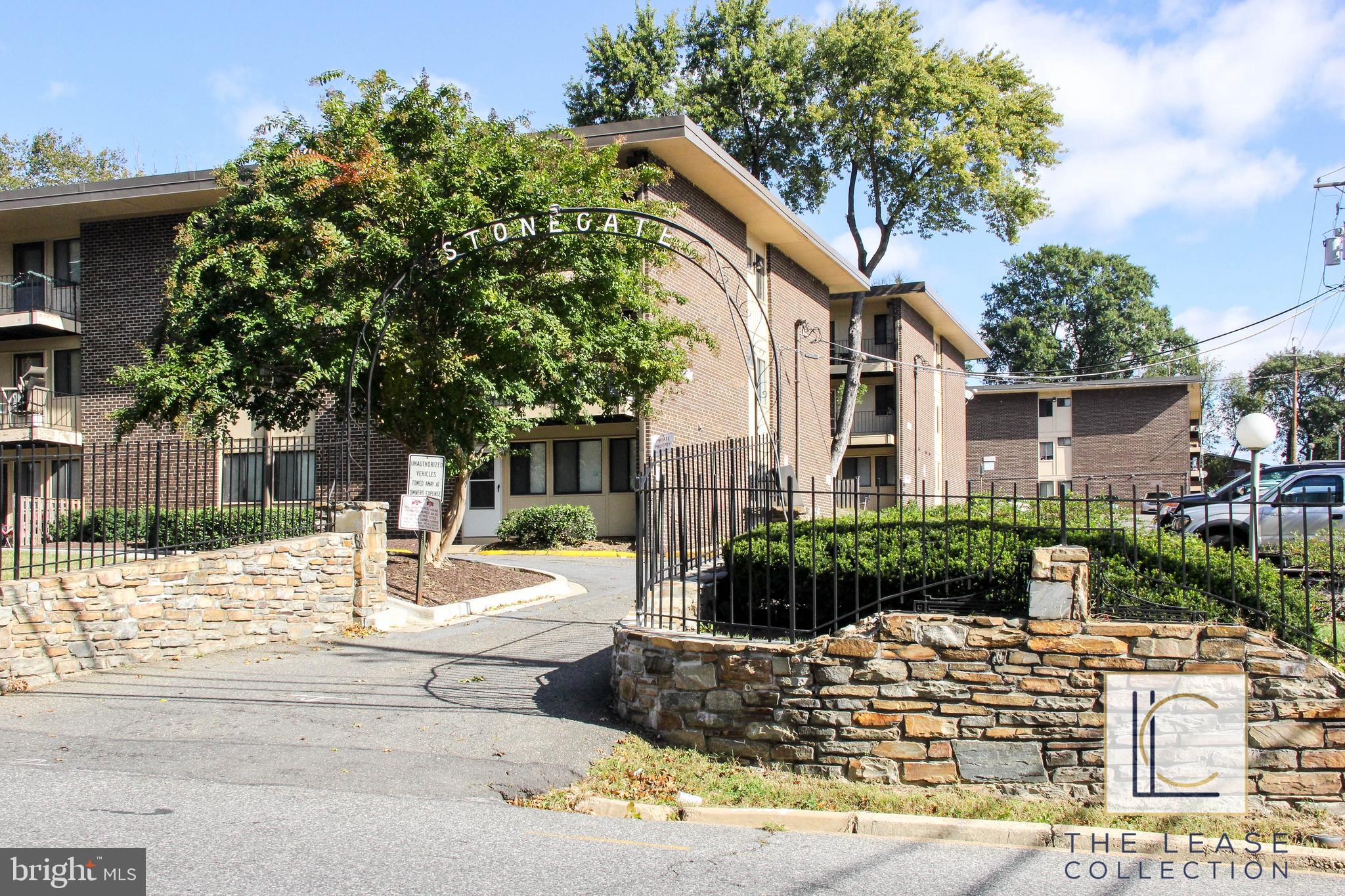 Tony Williams and The Lease Collection Presents This 2 BD / 1 BA Condo Conveniently Located Near Suitland Metro Station, Census Bureau, Grocery Stores and Shopping. Features Include; Spacious Bedrooms, Large Windows w/ Plenty of Natural Lighting, 2 Large Decks (Front and Back), Large Closet Space, Wall to Wall Carpet, All Black Appliances, Washer / Dryer Included.Rental Application: http://u37044.propertymanage.biz/rentals/listings