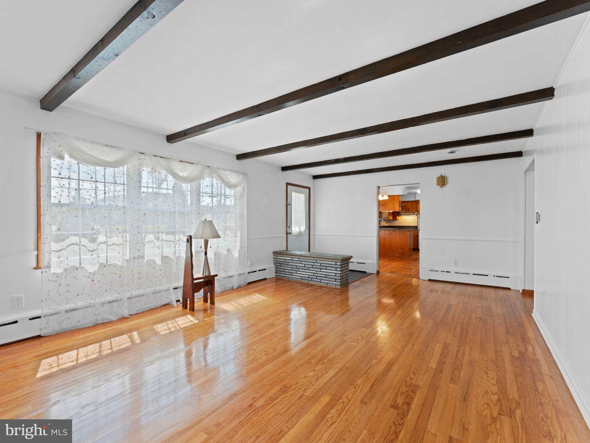 3070 E CHESTNUT AVENUE