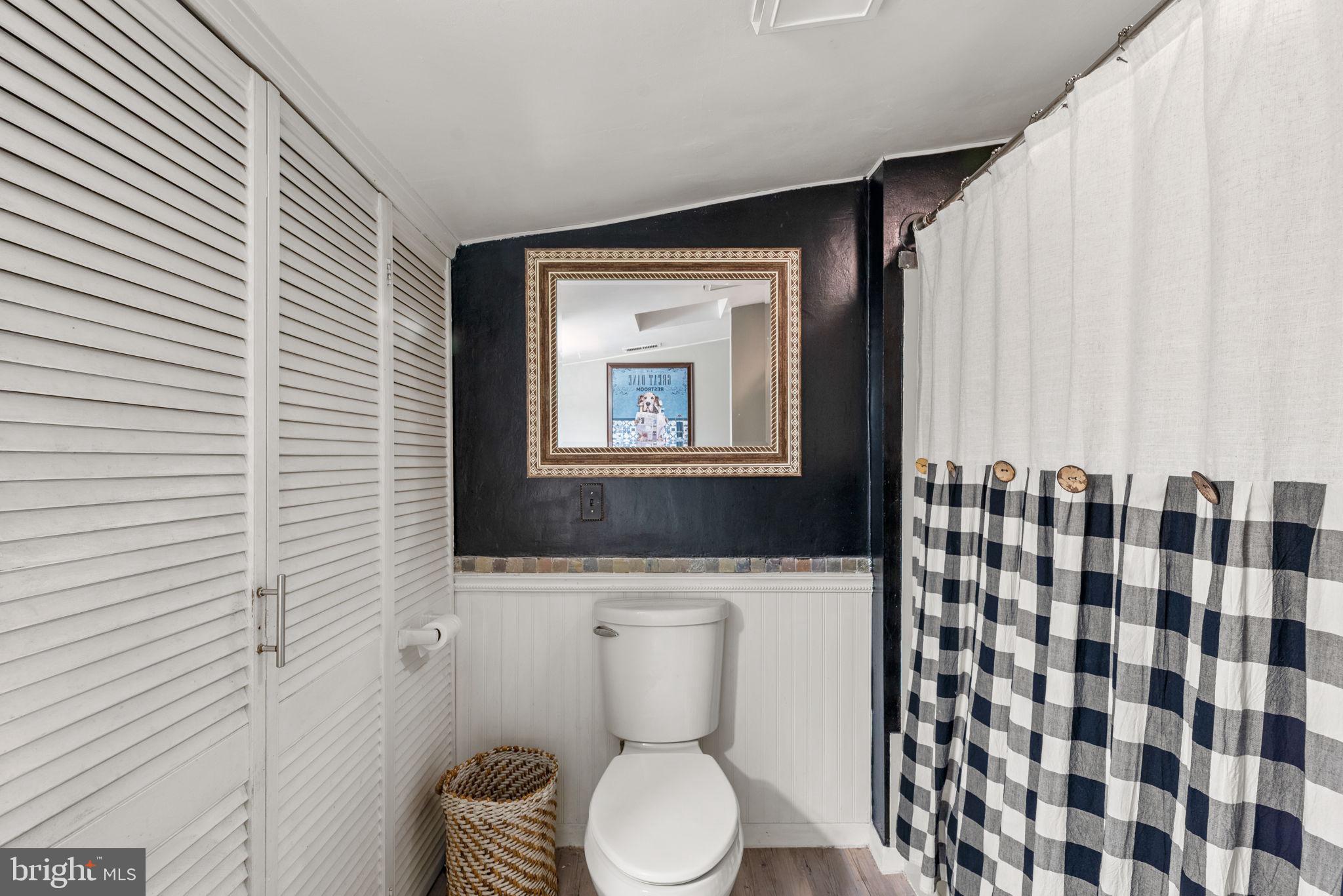 HOLLYWOOD ON SEVERN - Residential